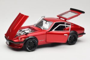 Datsun 240Z S30 Rot Maisto 1:18 32611 Druckguss — Bild 2 von 8