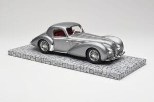 Delahaye Type 145 V12 Coupe Mullin Museum Minichamps 1:18 107116120 Druckguss — Bild 6 von 6