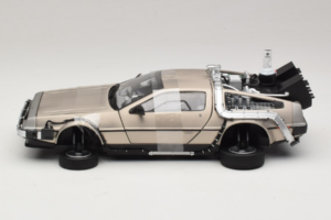 DeLorean DMC-12 Back to the Future Time Machine Sun Star 1:18 2710 Druckguss — Bild 3 von 6