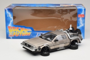 DeLorean DMC-12 Back to the Future Time Machine Sun Star 1:18 2710 Druckguss — Bild 6 von 6