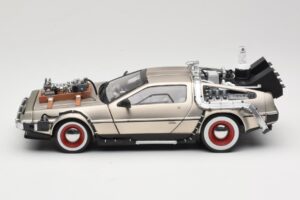 DeLorean DMC-12 Back to the Future Part III Sun Star 1:18 2712 Druckguss — Bild 4 von 8