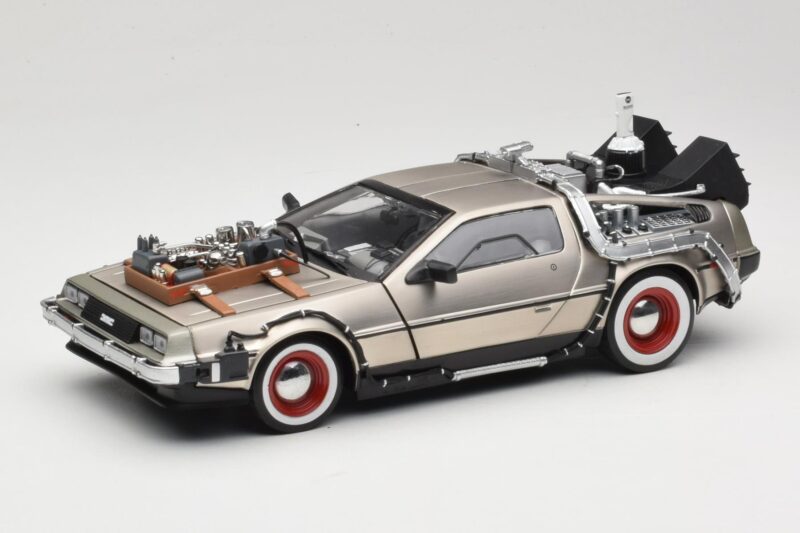 DeLorean DMC-12 Back to the Future Part III Sun Star 1:18 2712 Druckguss