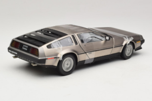 DeLorean DMC-12 Silber Sun Star 1:18 2703 Druckguss — Bild 2 von 6