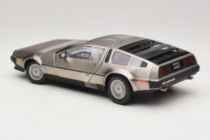 DeLorean DMC-12 Silber Sun Star 1:18 2703 Druckguss — Bild 5 von 6