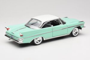 DeSoto Adventurer Grün Road Signature 1:18 92738-R1 Druckguss — Bild 3 von 8