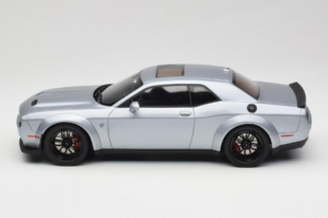 Dodge Challenger SRT Hellcat Redeye Silber GT Spirit 1:18 GT226 Resin — Bild 3 von 6