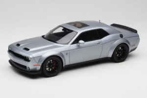 Dodge Challenger SRT Hellcat Redeye Silber GT Spirit 1:18 GT226 Resin