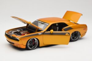 Dodge Challenger Concept Gold Maisto 1:18 31320 Druckguss — Bild 2 von 8