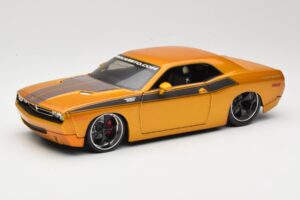 Dodge Challenger Concept Gold Maisto 1:18 31320 Druckguss