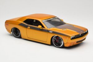 Dodge Challenger Concept Gold Maisto 1:18 31320 Druckguss — Bild 6 von 8