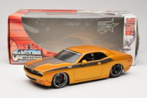 Dodge Challenger Concept Gold Maisto 1:18 31320 Druckguss — Bild 8 von 8