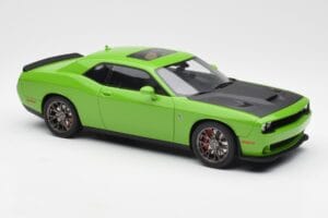 Dodge Challenger SRT Hellcat Grün GT Spirit 1:18 GT168 Resin — Bild 4 von 6