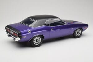 Dodge Challenger R/T Plum Crazy Otto 1:12 G083 Resin — Bild 2 von 6