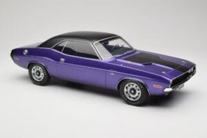 Dodge Challenger R/T Plum Crazy Otto 1:12 G083 Resin — Bild 4 von 6