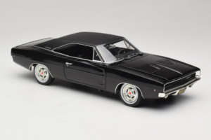 Dodge Charger R/T Steve McQueen Bullitt Movie Greenlight 1:18 12839 Druckguss — Bild 6 von 8