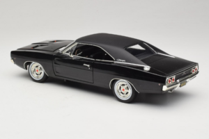 Dodge Charger R/T Steve McQueen Bullitt Movie Greenlight 1:18 12839 Druckguss — Bild 7 von 8