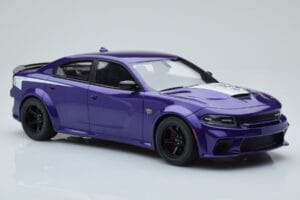 Dodge Charger Super Bee Lila GT Spirit 1:18 GT895 Resin — Bild 4 von 6