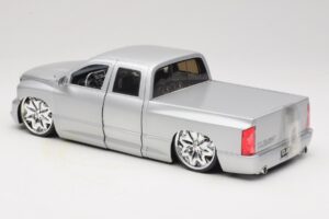 Dodge Ram Tuned Silber Jada 1:18 63162-SM Druckguss — Bild 7 von 8