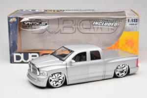 Dodge Ram Tuned Silber Jada 1:18 63162-SM Druckguss — Bild 8 von 8