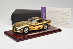 Dodge Viper GTS Gold Plated 23K Maisto 1:18 GP001 Druckguss — Bild 8 von 8