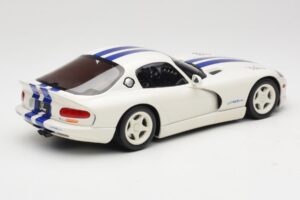 Dodge Viper GTS Stone White GT Spirit 1:18 GT940 Resin — Bild 2 von 6