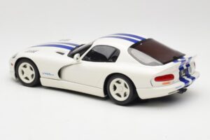Dodge Viper GTS Stone White GT Spirit 1:18 GT940 Resin — Bild 5 von 6