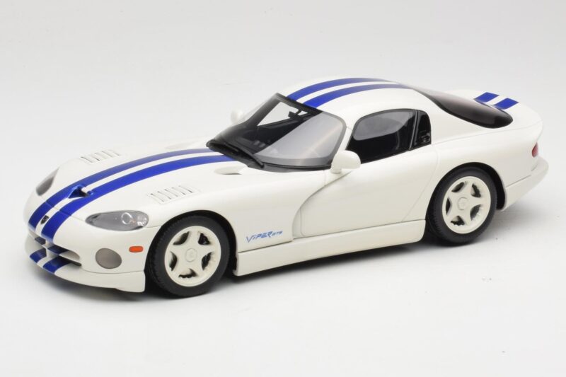 Dodge Viper GTS Stone White GT Spirit 1:18 GT940 Resin