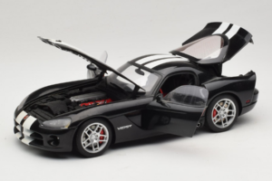Dodge Viper SRT-10 Coupe Schwarz AUTOart 1:18 71712 Druckguss — Bild 2 von 8