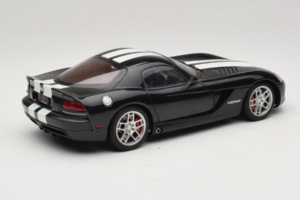 Dodge Viper SRT-10 Coupe Schwarz AUTOart 1:18 71712 Druckguss — Bild 3 von 8