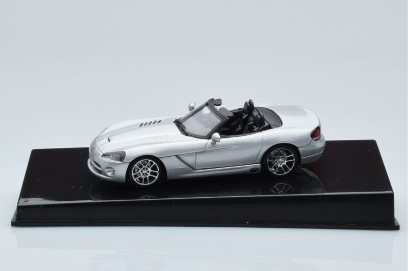Dodge Viper SRT-10 Silber AUTOart 1:43 51703 Druckguss