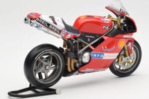 Ducati 998R WSB #1 T. Bayliss Ducati Infostrada 2002 Minichamps 1:12 122021201 Druckguss — Bild 3 von 6