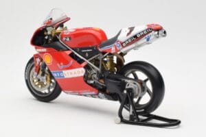 Ducati 998R WSB #1 T. Bayliss Ducati Infostrada 2002 Minichamps 1:12 122021201 Druckguss — Bild 5 von 6