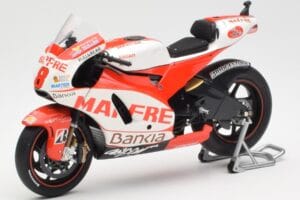 Ducati Desmosedici GP11 #8 H. Barbera Ducati MotoGP Team MotoGP 2011 Minichamps 1:12 123110008 Druckguss — Bild 2 von 6