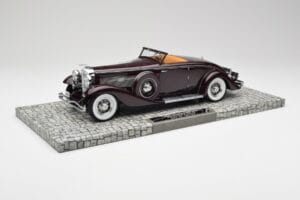 Duesenberg SJN Convertible Coupe Burgund Minichamps 1:18 107150331 Druckguss