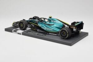 Aston Martin AMR22 Aramco #5 S. Vettel Abu Dhabi GP 2022 Last Race Collector's Edition Minichamps 1:18 117222205 Resin — Bild 5 von 7