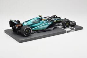 Aston Martin AMR23 #14 F. Alonso 3rd Place Saudi Arabian GP 2023 Minichamps 1:18 117230214 Druckguss — Bild 3 von 7