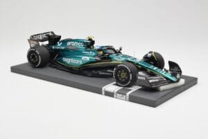 Aston Martin AMR23 #14 F. Alonso 3rd Place Saudi Arabian GP 2023 Minichamps 1:18 117230214 Druckguss — Bild 4 von 7