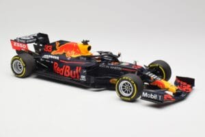 Aston Martin Red Bull Racing RB16 #33 M. Verstappen Abu Dhabi GP Winner 2020 Minichamps 1:18 110201733 Druckguss — Bild 4 von 7