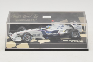 BMW Sauber F1.06 #16 N. Heidfeld BMW Sauber F1 Team 2006 Minichamps 1:43 400060016 Druckguss — Bild 4 von 5