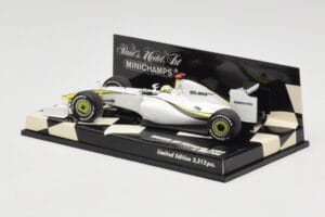 Brawn GP Mercedes BGP001 #22 J. Button Showcar 2009 Minichamps 1:43 400090092 Druckguss — Bild 3 von 5