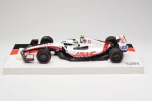 Haas VF-22 #47 M. Schumacher Bahrain GP 2022 Minichamps 1:18 147220147 Druckguss