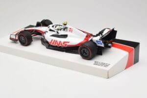 Haas VF-22 #47 M. Schumacher Bahrain GP 2022 Minichamps 1:18 147220147 Druckguss — Bild 5 von 7
