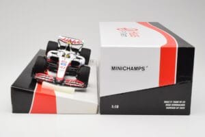 Haas VF-22 #47 M. Schumacher Bahrain GP 2022 Minichamps 1:18 147220147 Druckguss — Bild 6 von 7