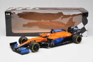 McLaren MCL35M #3 D. Ricciardo Bahrain GP 2021 Minichamps 1:18 530211803 Druckguss — Bild 7 von 7
