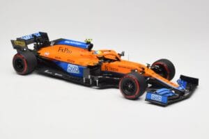McLaren MCL35M #4 L. Norris Pole Position Russian GP 2021 Minichamps 1:18 530213404 Druckguss — Bild 4 von 7