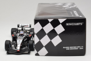 McLaren MP4/19 Mercedes K. Raikkonen F1 2004 Minichamps 1:18 530041806 Druckguss — Bild 6 von 7