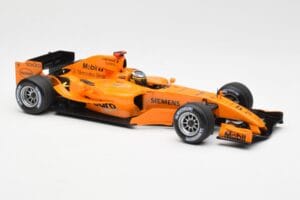 McLaren MP4-20 Mercedes P. de la Rosa Interim Test Car 2006 Minichamps 1:18 530061894 Druckguss — Bild 4 von 6