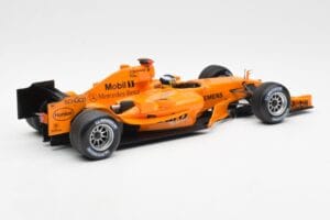 McLaren Mercedes MP4-20 P. de la Rosa F1 Test Car 2005 Minichamps 1:18 B66962343 Druckguss — Bild 2 von 6