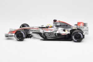 McLaren Mercedes MP4-21 #4 J.P. Montoya F1 2006 Minichamps 1:18 530061804 Druckguss — Bild 3 von 6