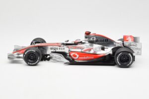 McLaren MP4-21 Mercedes #4 J-P. Montoya Showcar 2006 Minichamps 1:18 MONTOYA002 Druckguss — Bild 3 von 6